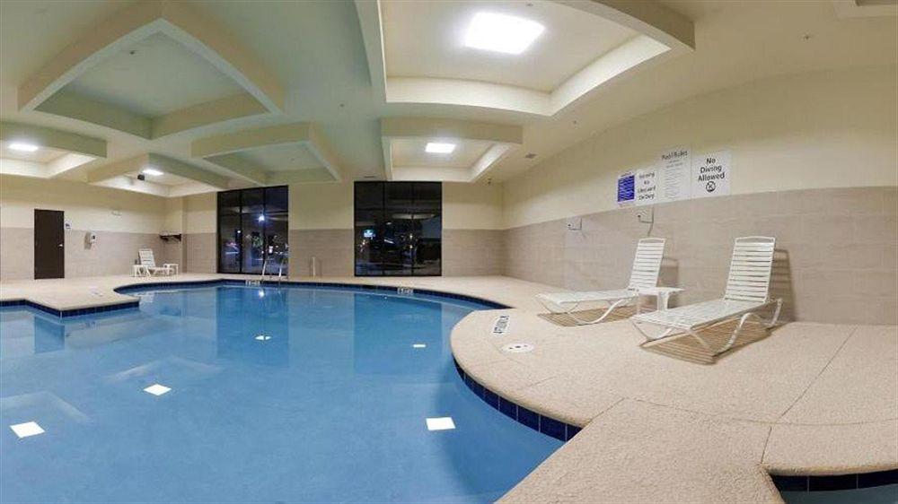 Holiday Inn Express Waycross Eksteriør billede