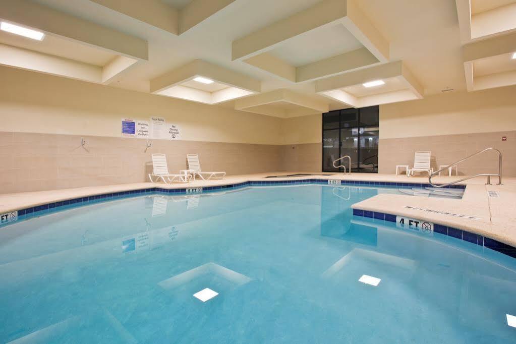 Holiday Inn Express Waycross Eksteriør billede